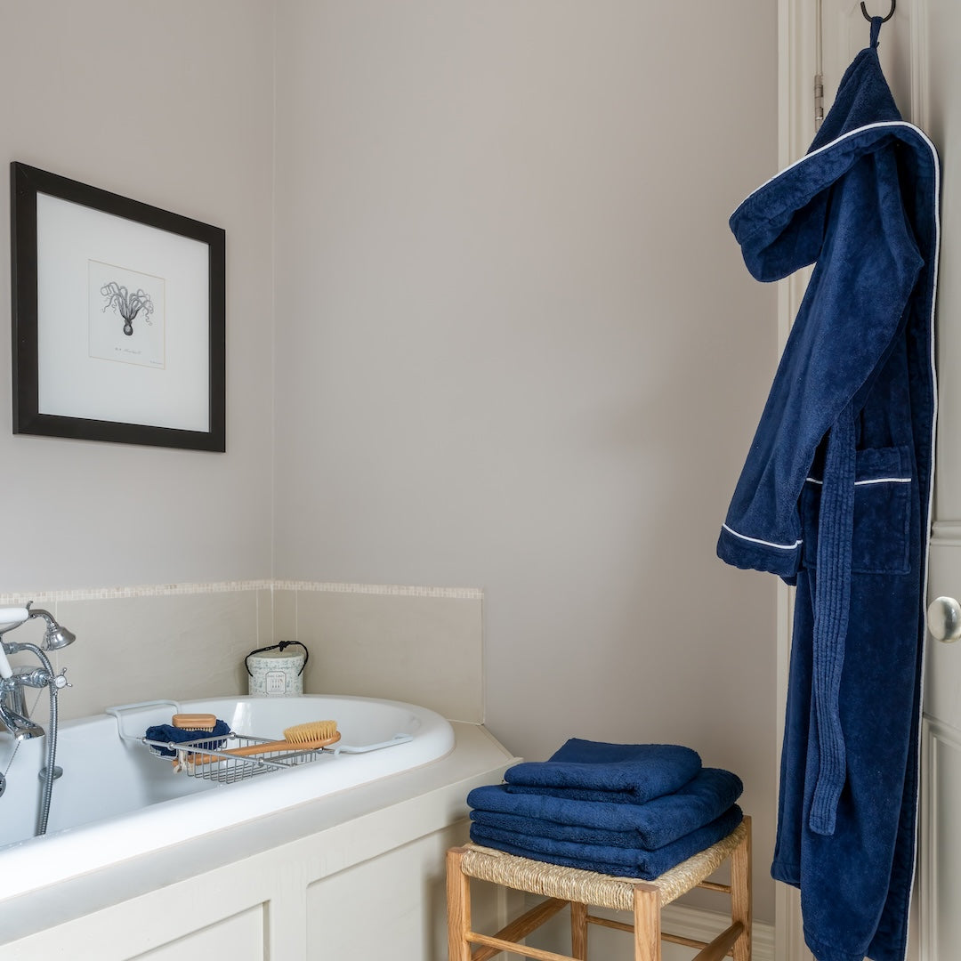 NavyRobe_Towels_1200x1200.jpg?